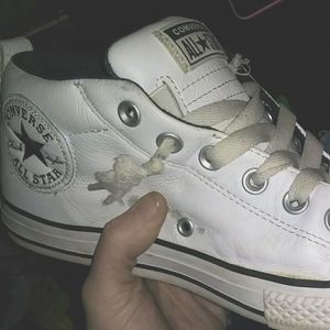 Converse chuck taylors
